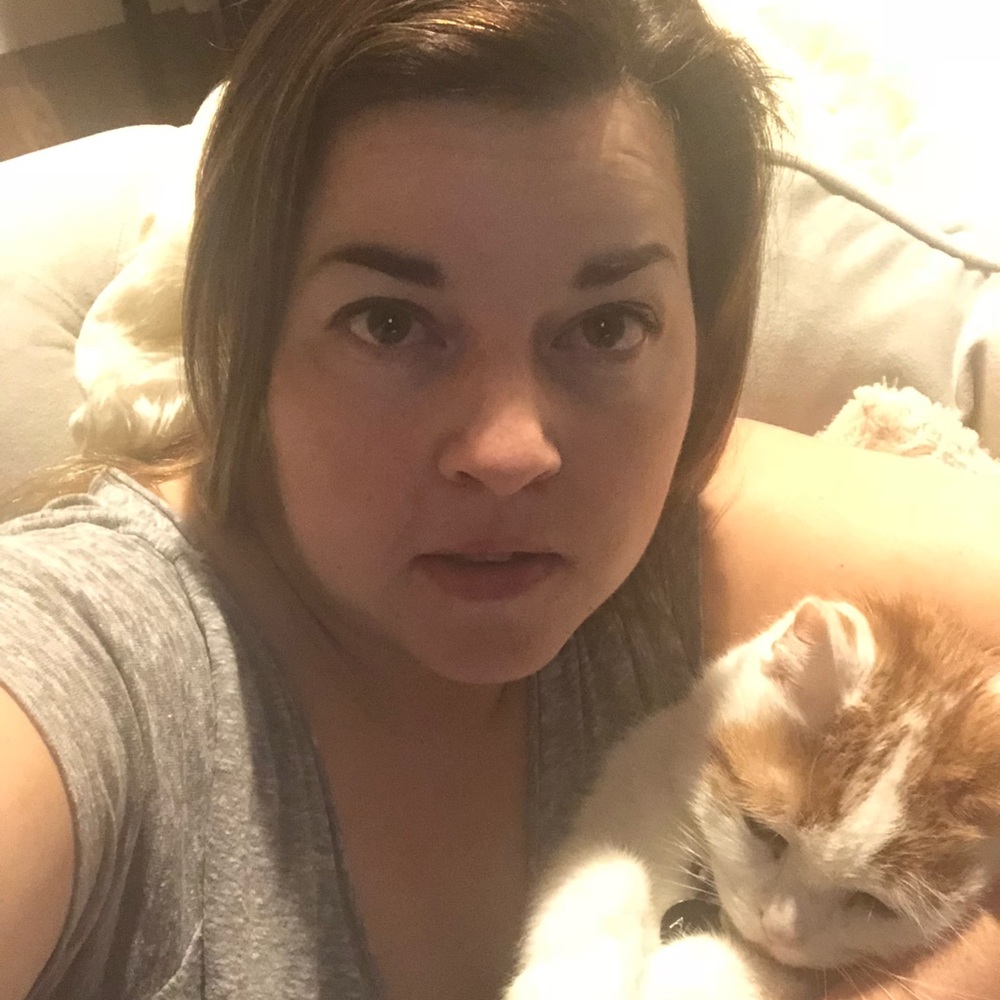 Meet your Posher, Thea